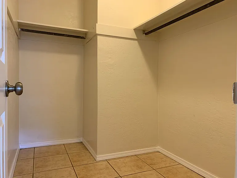 200-206 San Pablo St NE — Photo 21