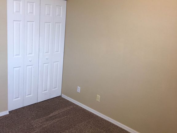 5th image of 4199 Bellasol Cir APT 621