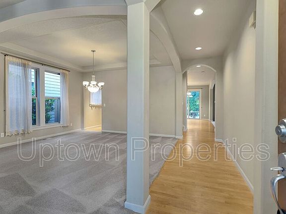 5th image of 21114 NW Galice Ln