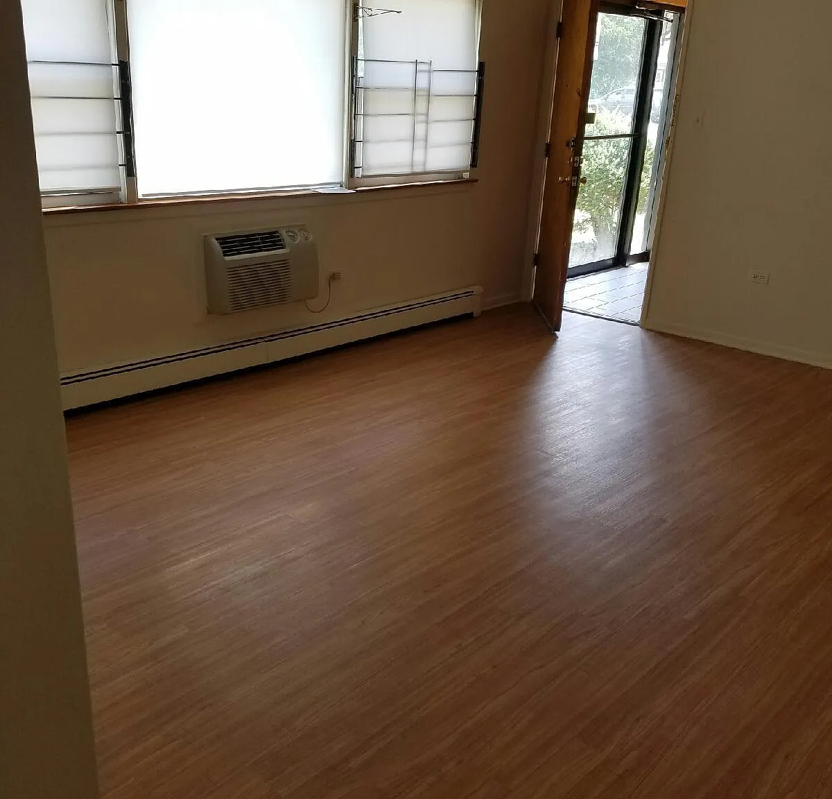 8650 S Elizabeth St — Photo 2