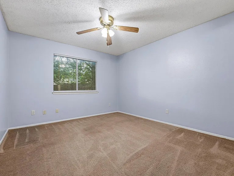 1809 Gracy Farms Ln #A — Photo 10