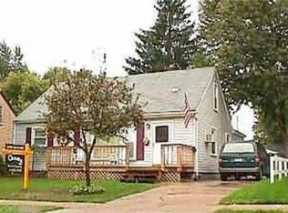 348 S Chocolay Ave, Clawson, MI 48017
