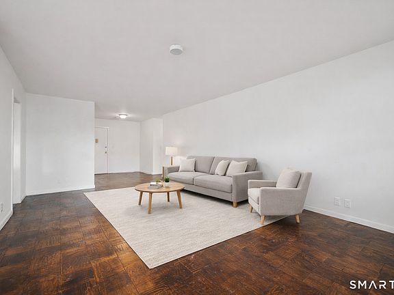 4th image of 50 Glenbrook Road #1F