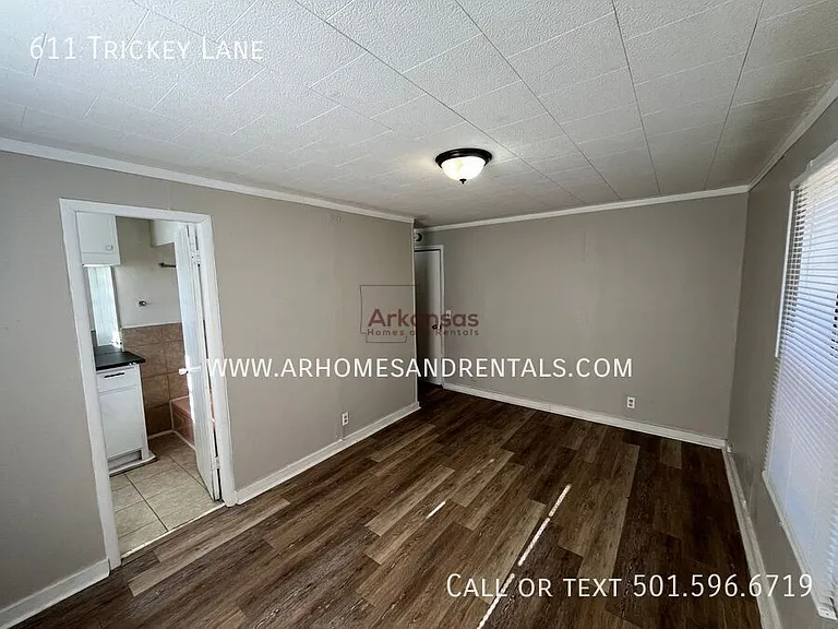 611 Trickey Ln — Photo 3