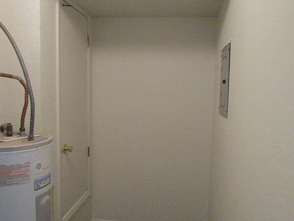 4th image of 780 Spruce Ave APT 02