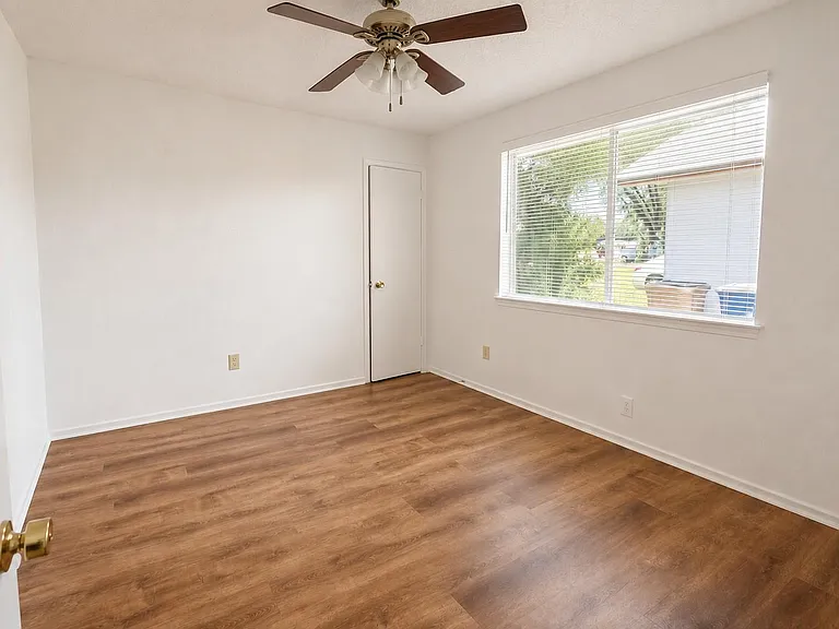 4714 Lambs Ln — Photo 8