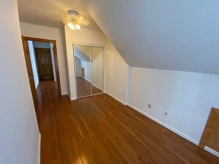 Summit St 1616-1618 SCR — Photo 12