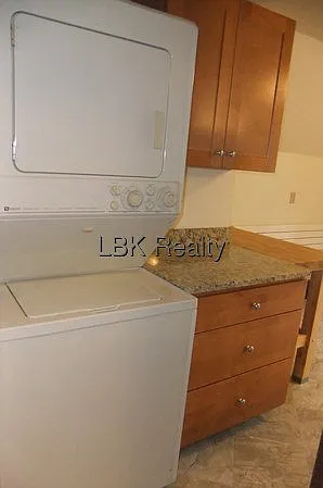 61 Judkins St — Photo 7