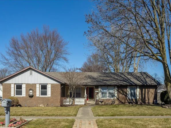 3824 Maplewood Dr, Lafayette, IN 47905