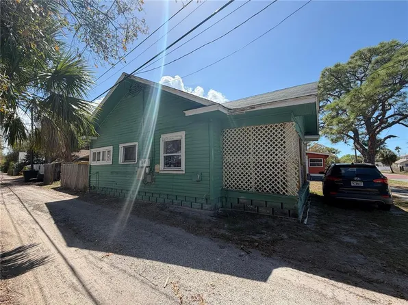 2500 Oakdale St S, Saint Petersburg, FL 33705