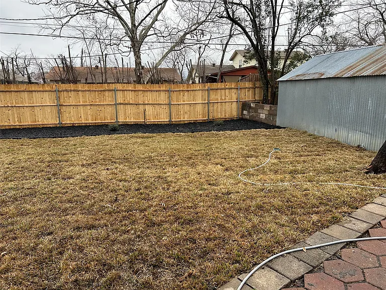 220 N Bernice Dr — Photo 21
