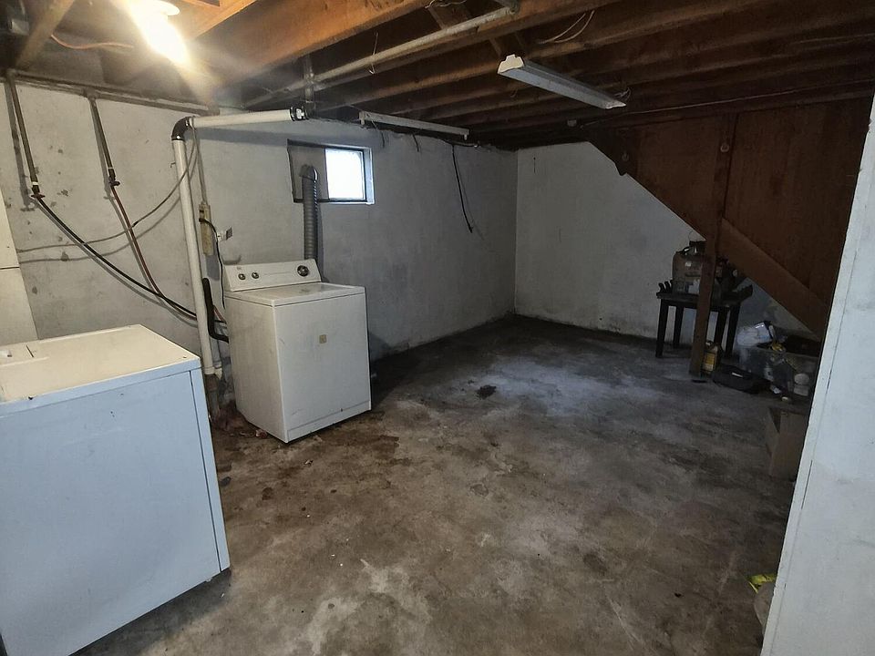 19th image of 2700 Westbrook Drive