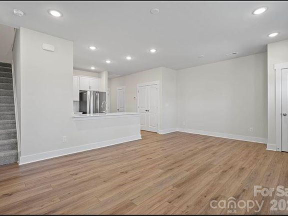 3rd image of 479 Shasta St #5201