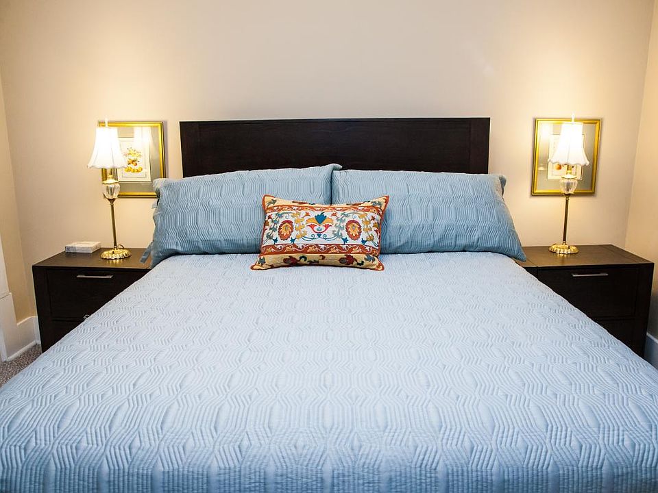 The comfortable, new queen size Orthopedic Pillow-Top mattre