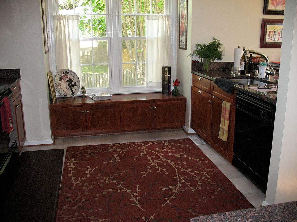 Beautiful Kitchen with Stainless and Granite