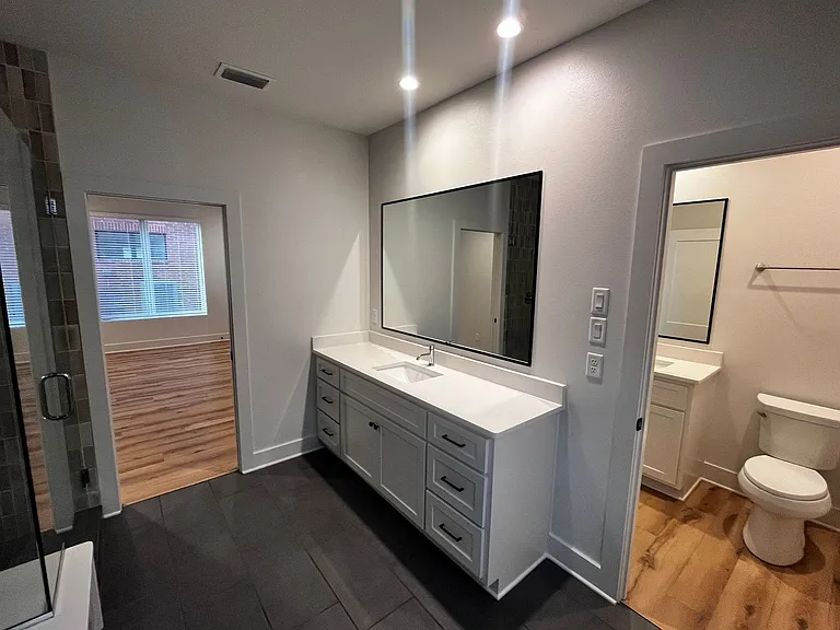 712 N Magnolia St #B — Photo 13