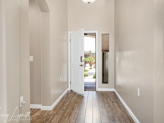 4th image of 1446 W Morane Manor Dr