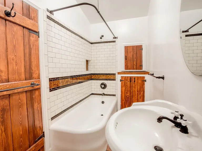 Upstairs Bathroom