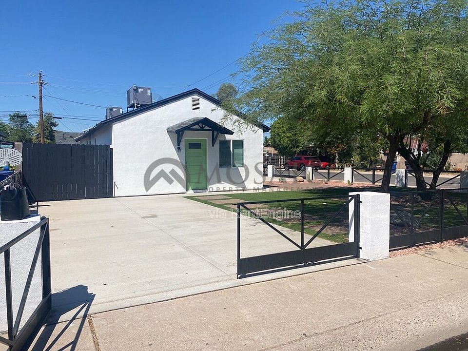 1st image of 257 E Oakland St #1