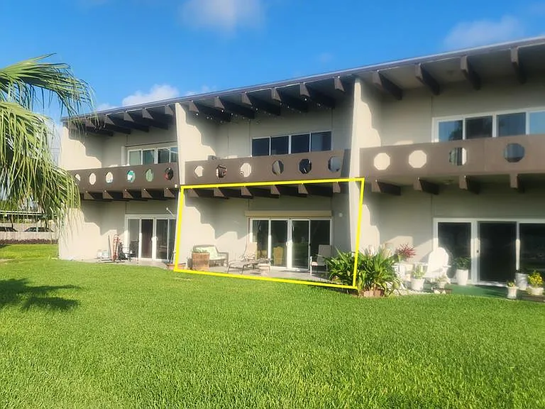 801 Beach Blvd — Photo 1