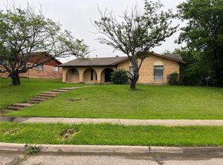 1650 Savage Dr, Mesquite, TX 75149