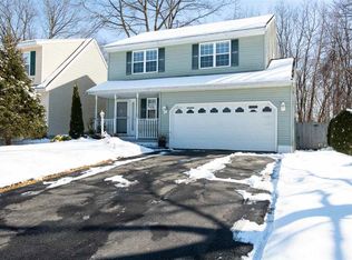 498 Chadwick Rd, Schenectady, NY 12304