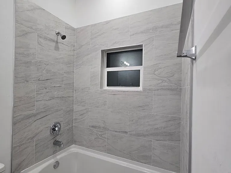 444 Genoa Ave S — Photo 25