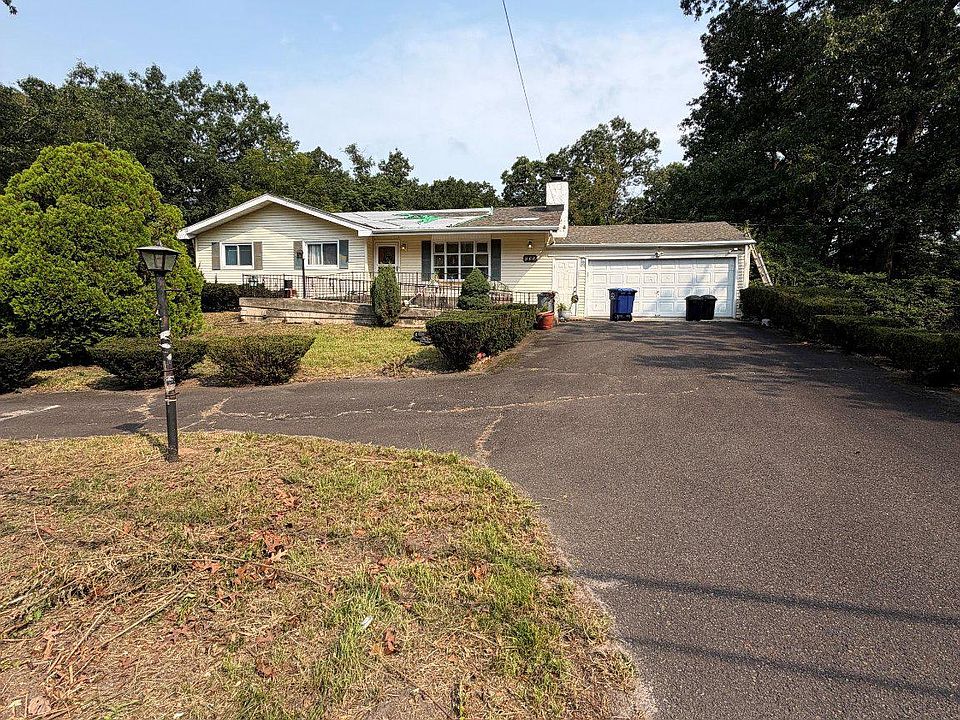 1st image of 635 Lakehurst Rd