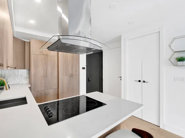 156 Tompkins Avenue image 12 of 14