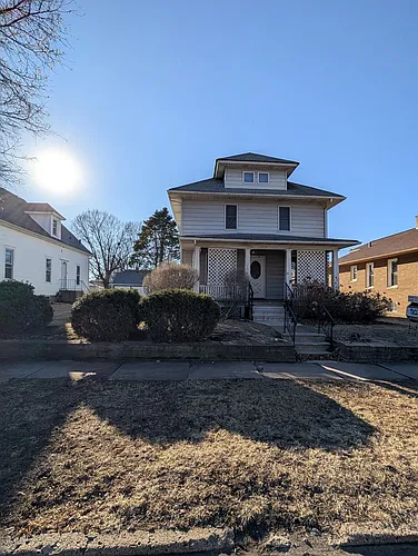 1612 35th St Photo 1