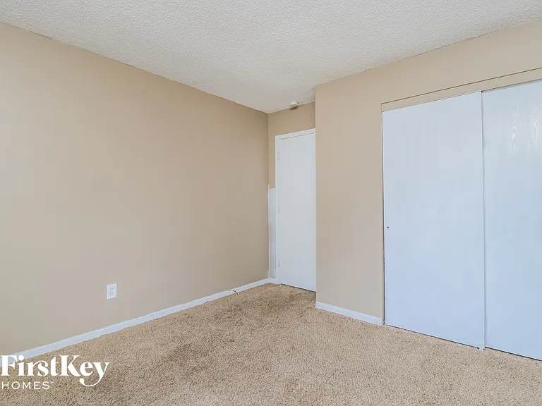 2346 Bramble Ln — Photo 13