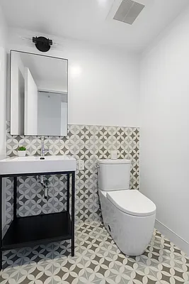 Rented by Compass | media 22