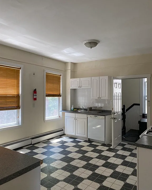 214 Broadway #2