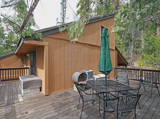 40633 Village Pass Ln, Shaver Lake, CA