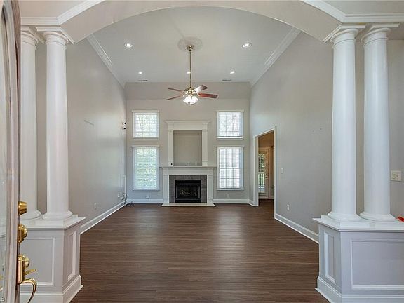 5th image of 108 Highgate Ln