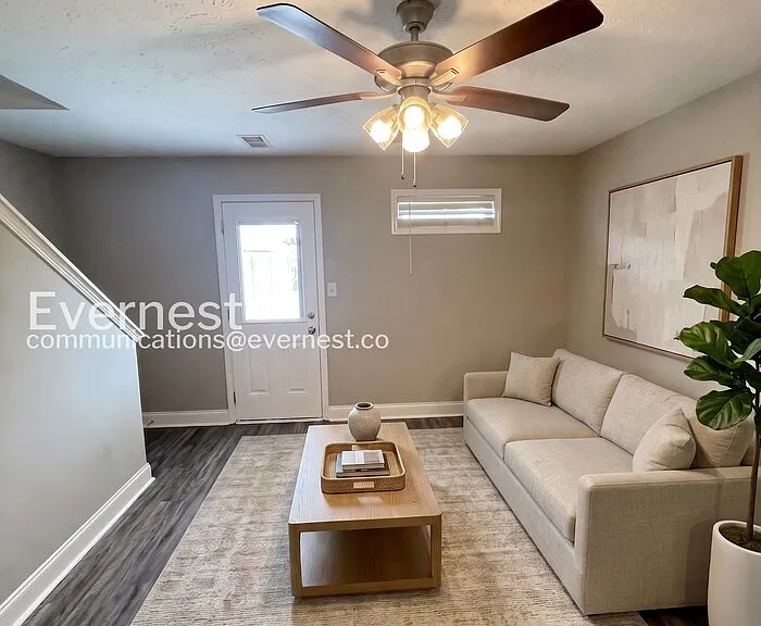 1000 Henry Place Blvd #105 — Photo 3