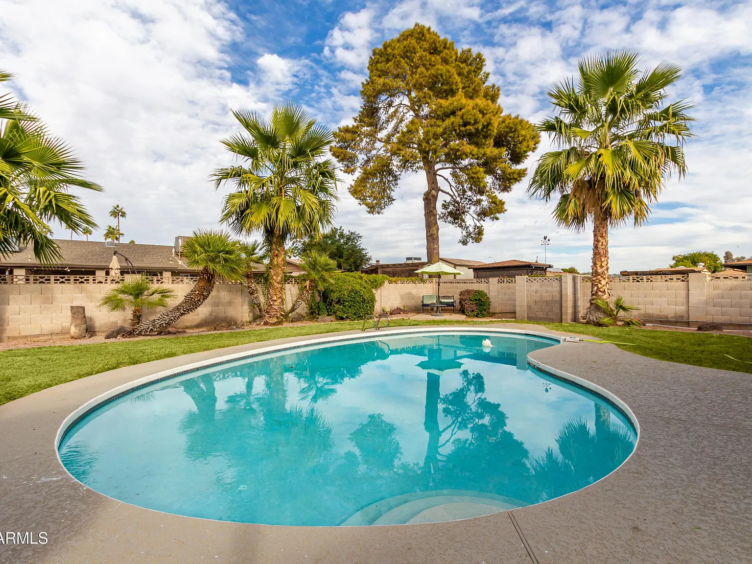 4 bed, 3.0 bath, 2600 sqft, $3,095 — Photo 3