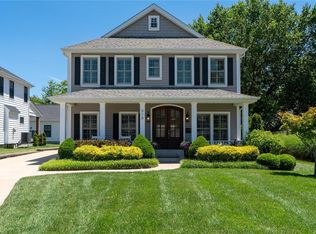 518 Parkwoods Ave, Saint Louis, MO 63122