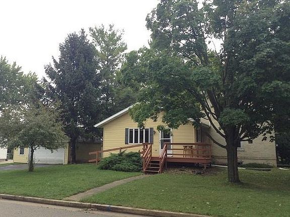 3rd image of 1119 Lisbon St