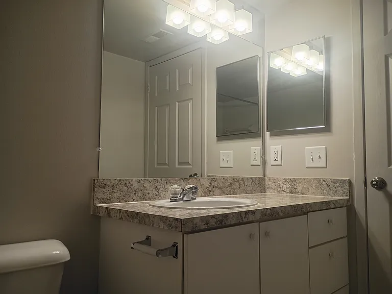 Prentiss Pointe Apartments — Photo 232