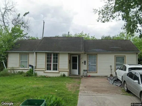 9438 Fairland Dr, Houston, TX 77051