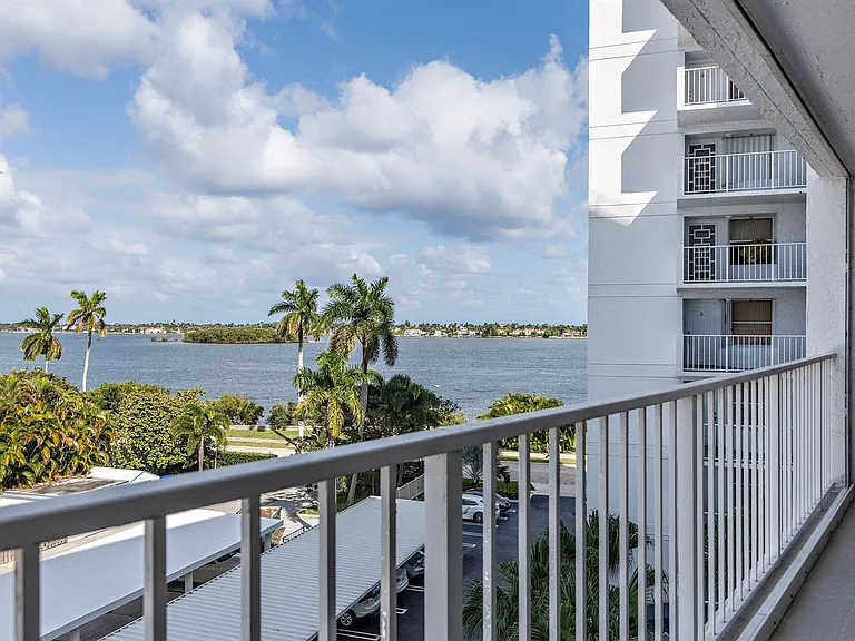 3901 S Flagler Dr #505 — Photo 15