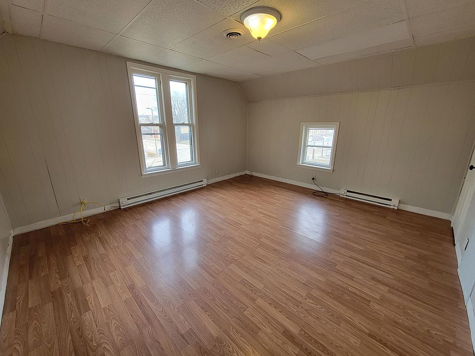 1st image of 901 W Beardsley Ave #C