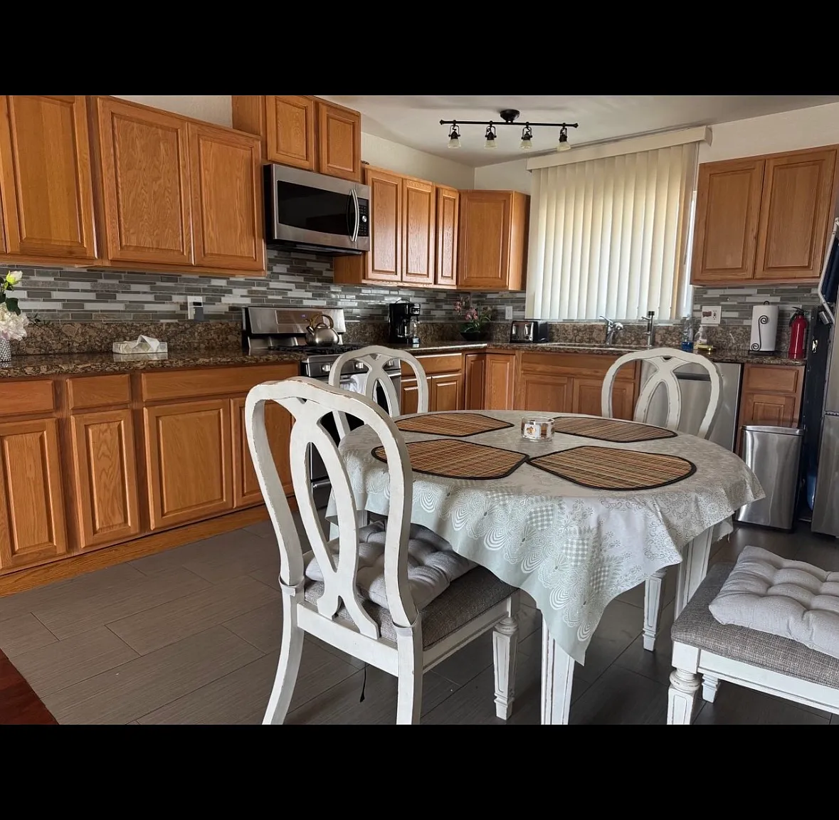 161 Palm Ave — Photo 2