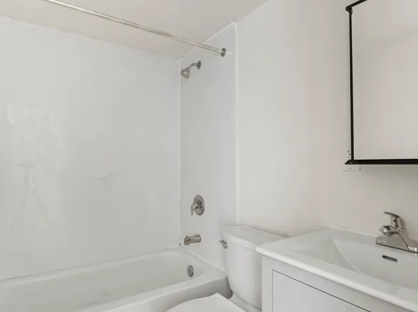 512 S Main St #2, Deerfield, WI 53531