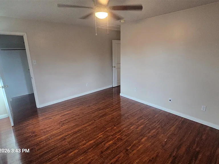 7239 Foxbrook Dr — Photo 21