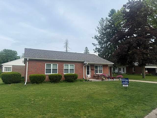 1st image of 517 College Manor Pl