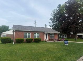 517 College Manor Pl, Monmouth, IL 61462