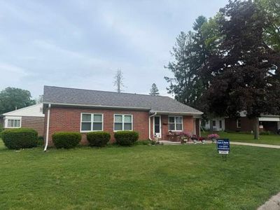 517 College Manor Pl, Monmouth, IL, 61462