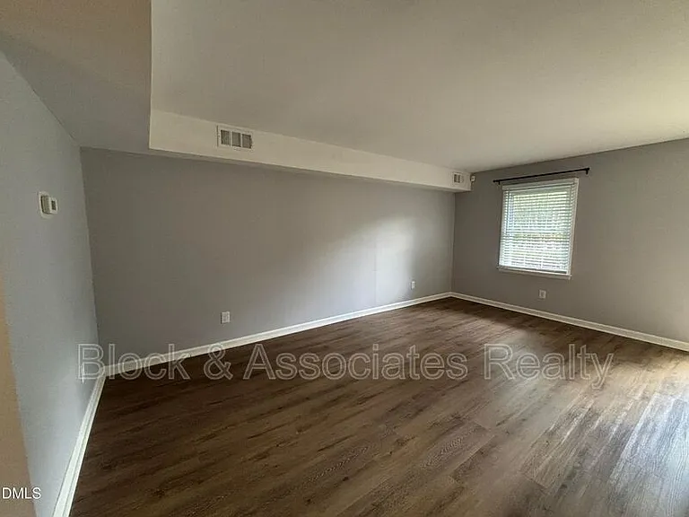 4808 Blue Bird Ct #D — Photo 19